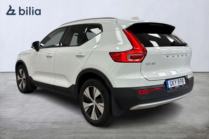 Bild 2 av Volvo XC40 D4 AWD Momentum Advanced Edition