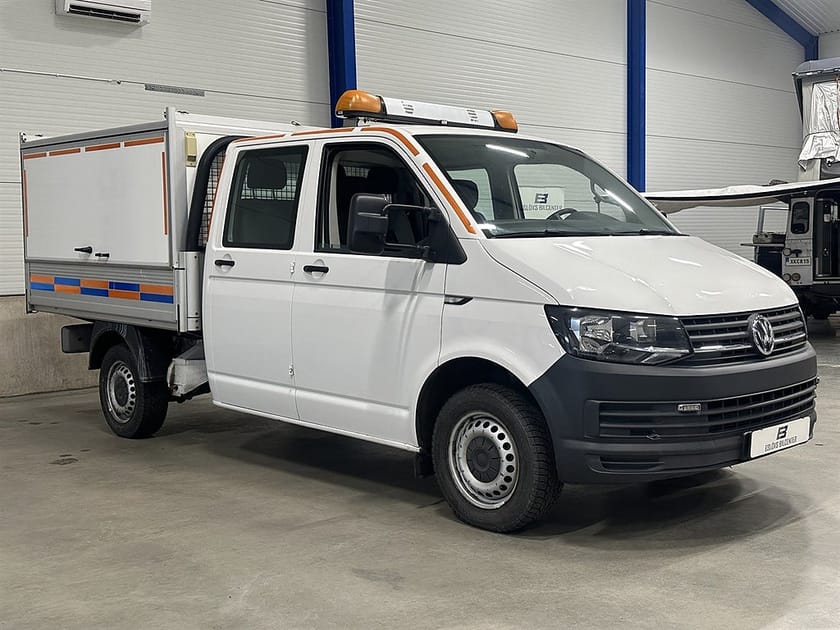 Bild 3 av Volkswagen Transporter Chassi Cab Pickup DH 2.0 TDI 140 HK DSG / Leasebar / Chicago-skåp /