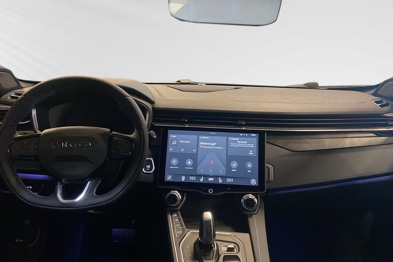 Lynk & Co 01 PHEV