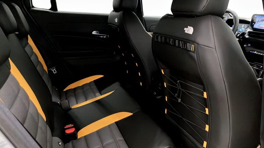 Bild 5 av Jeep Avenger 4xe HYBRID THE NORTH FACE T3 1.2 136HP