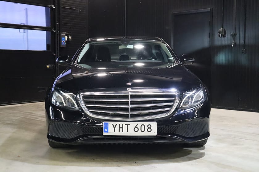 Bild 2 av Mercedes-Benz E 220 d 9G (194hk) Navi / 2-äg