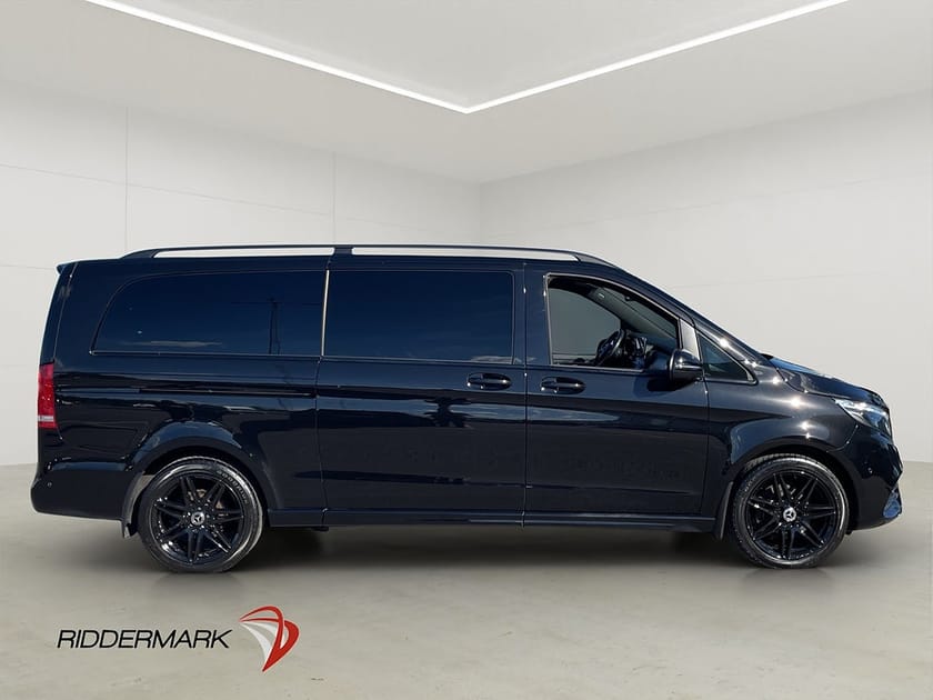 Bild 2 av Mercedes-Benz V 300d 4MATIC 3.2t 300 AMG Värmare Drag Burm Skinn Moms