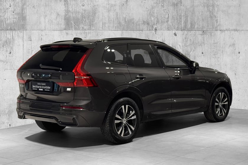 Bilde 2 av Volvo XC60 Recharge T6 Plus Dark SEMI.EL.HF|PANO|TONEDE|SUB|19"