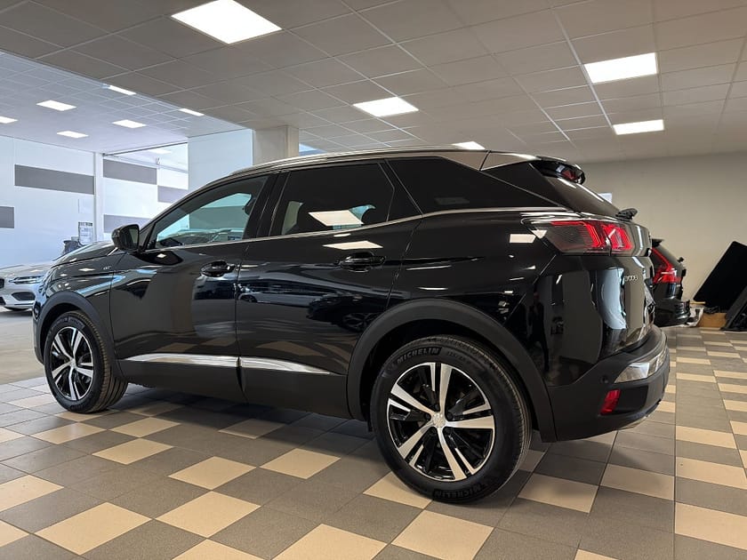 Bild 5 av Peugeot 3008 1.2 PureTech 130 EAT GT B-kamera Cockpit Navi