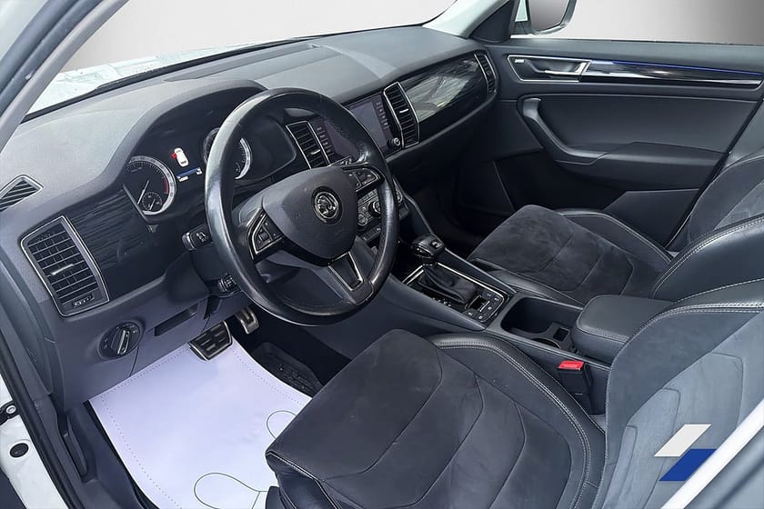 Bild 4 av Škoda Kodiaq 7-Seater Skoda 2.0TDI 4x4 Businessline 7-sits Värmare Kamera Drag