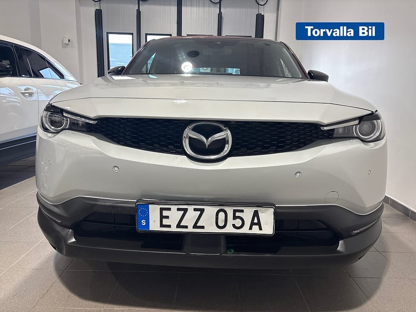 Bild 2 av Mazda MX-30 e-Skyactiv EV 143hk 100th year anniversary edition COSMO