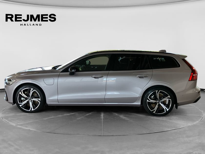 Bild 3 av Volvo V60 T6 Plus Dark Nordic Edition