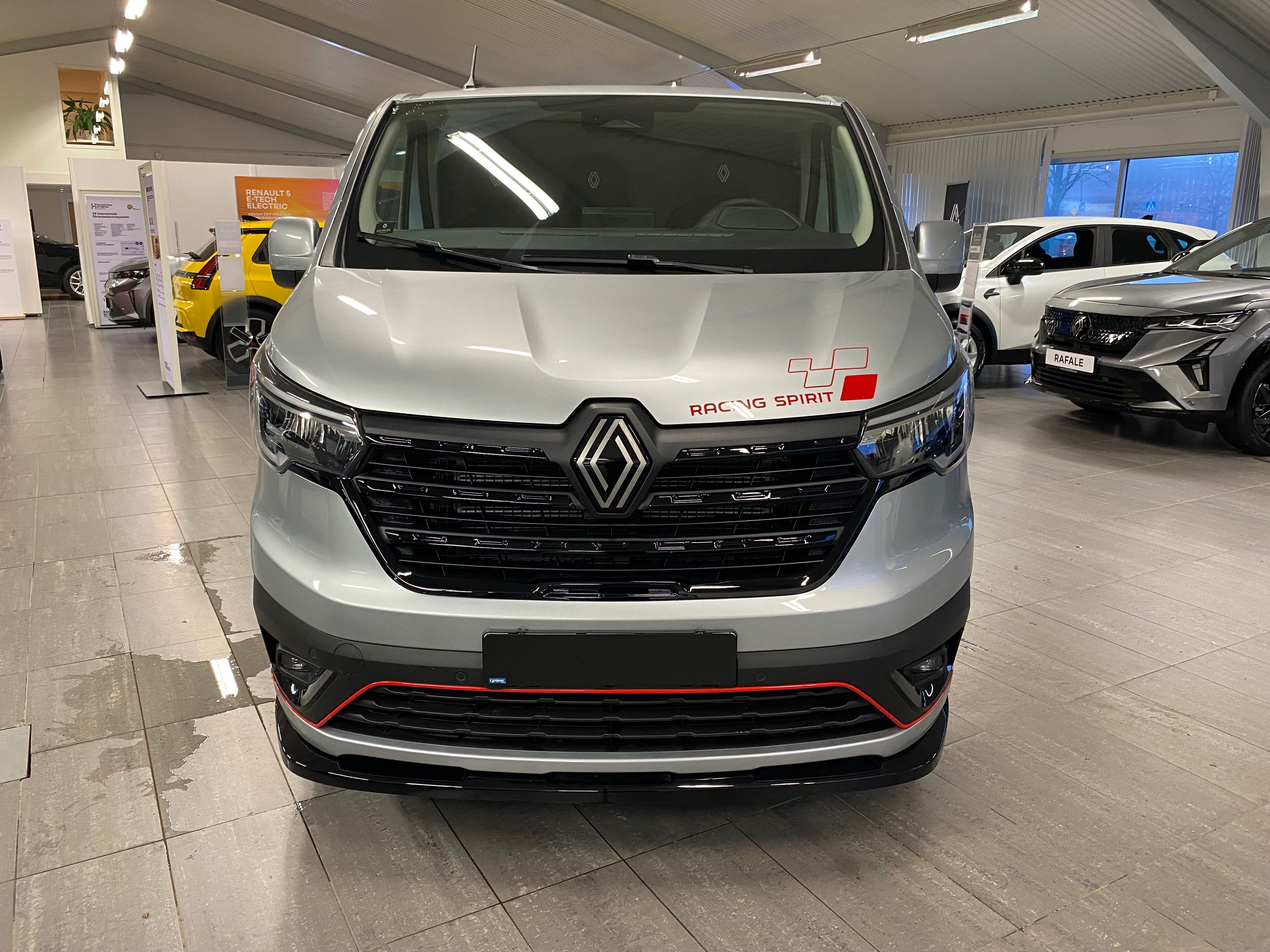 Renault Trafic Skåpbil