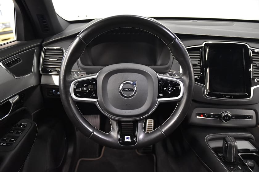 Bild 2 av Volvo XC90 T8 TE AWD R-Design Teknikpkt 7-Sits Drag 392hk