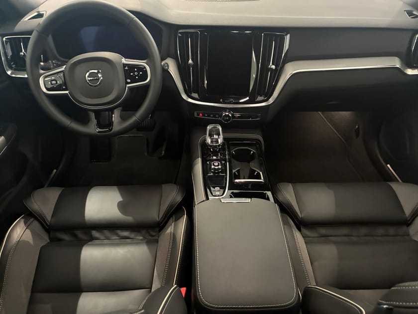Bild 5 av Volvo V60 T6 Plus Dark Nordic Edition