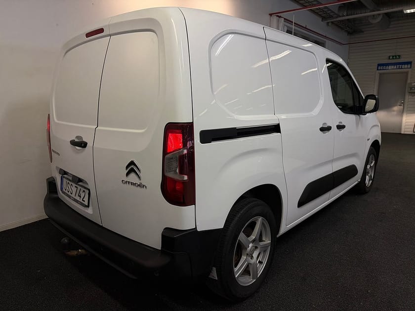 Bild 3 av Citroën Berlingo Van 1.5 BlueHDi 130hk | Drag | Aut | Vhjul