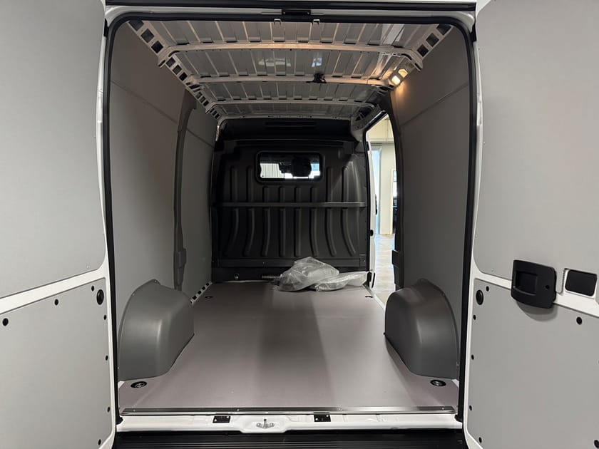 Bild 4 av Opel Movano Van L2H2 140HK Automat *LAGERBIL - Omgående leverans*