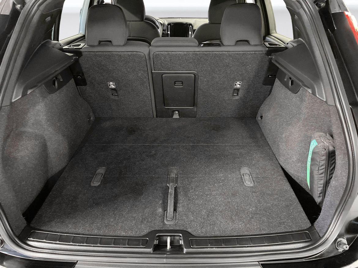 Volvo XC40 2023 - miniatyr 10