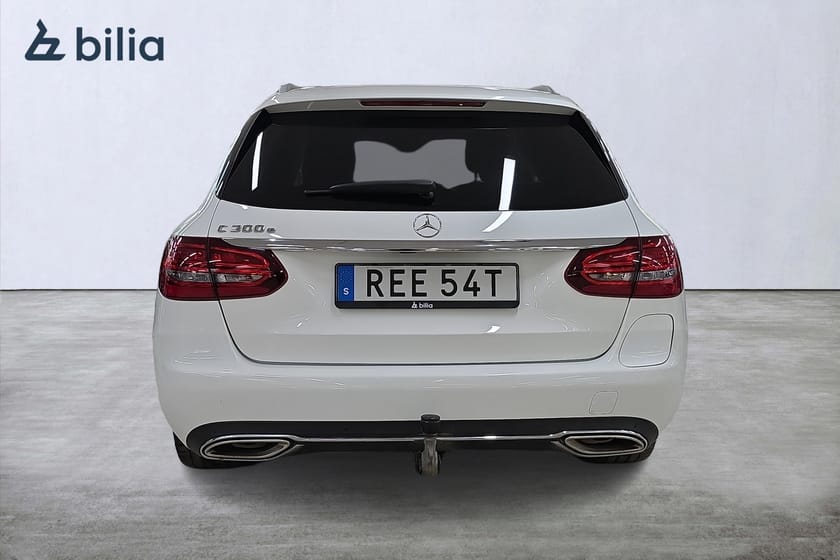 Bild 5 av Mercedes-Benz C 300 T e 9G-Tronic/Dragkrok/Backkamera/Elinställbara framstolar/Vinterhjul