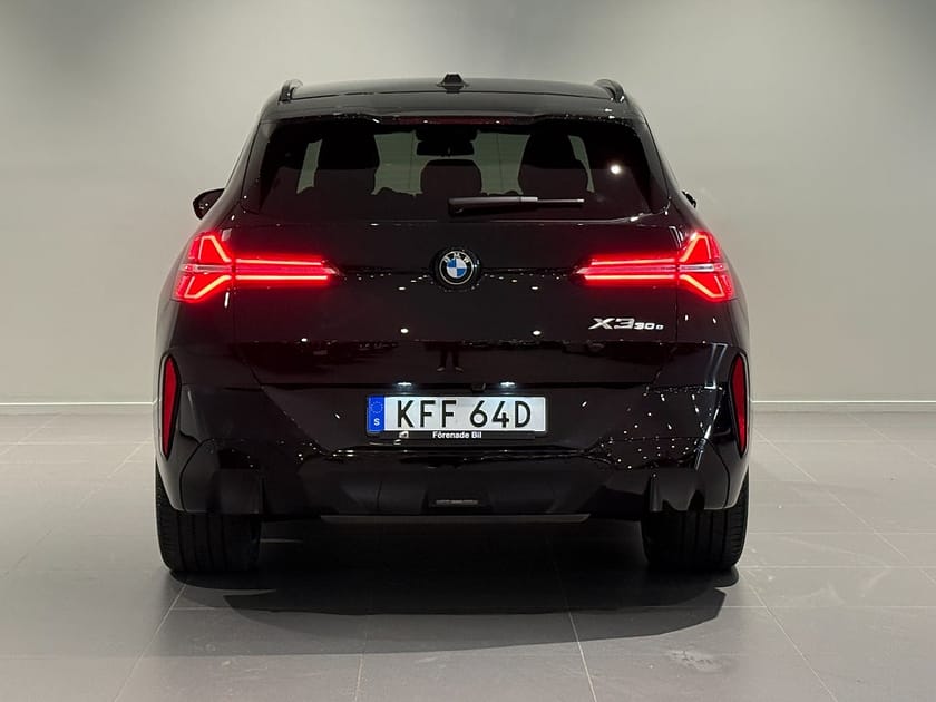 Bild 4 av BMW X3 30e xDrive M Sport Drag Innovation Comfort Premium 21"