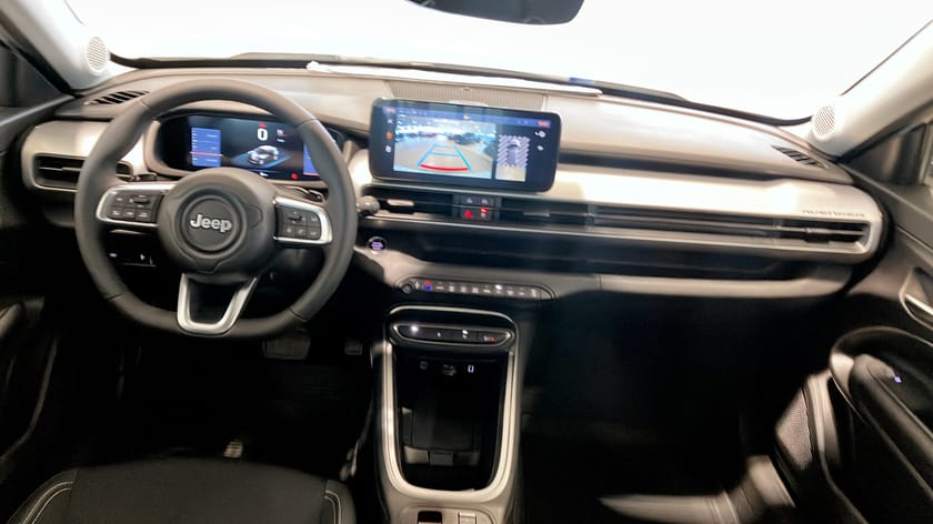 Bild 4 av Jeep Avenger e-Hybrid ALTITUDE MHEV T3 1.2 100HP *0%RÄNTA FRIA VINTERHJUL