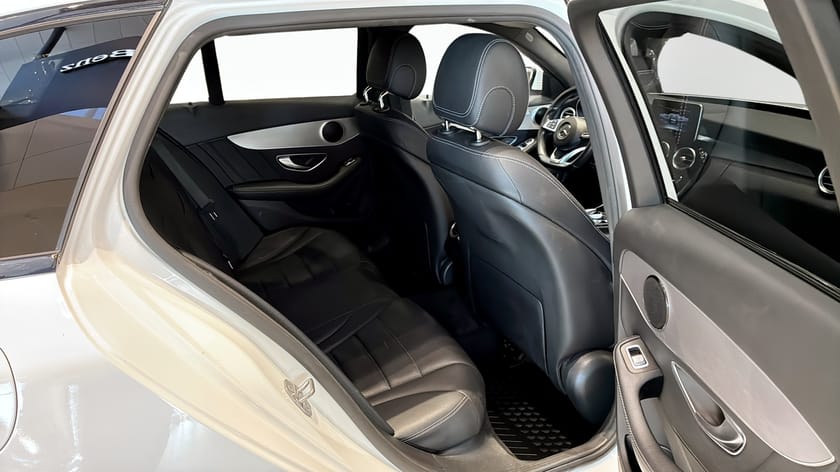 Bild 5 av Mercedes-Benz C 250 T d 4MATIC 4M | AMG | Drag | Värm. | 204hk