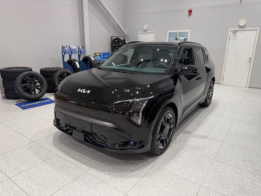 Bild 1 av Kia EV3 Long Range GT-Line 605 km OMGÅENDE LEV