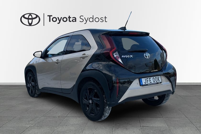 Bild 2 av Toyota Aygo X 1.0 VVT-i CVT Euro 6 Pulse 72hk