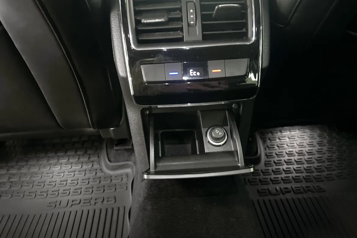 picture of a car