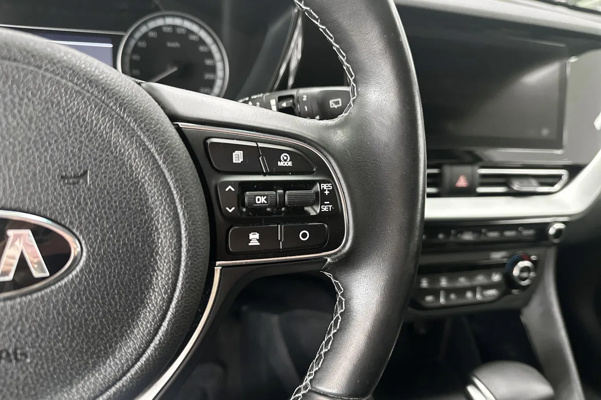 picture of a car