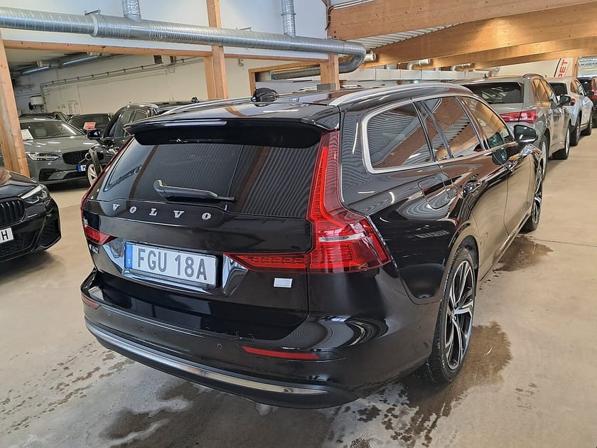Bild 5 av Volvo V60 T6 Recharge Core Plug in AWD 350HK 4x4 Läder