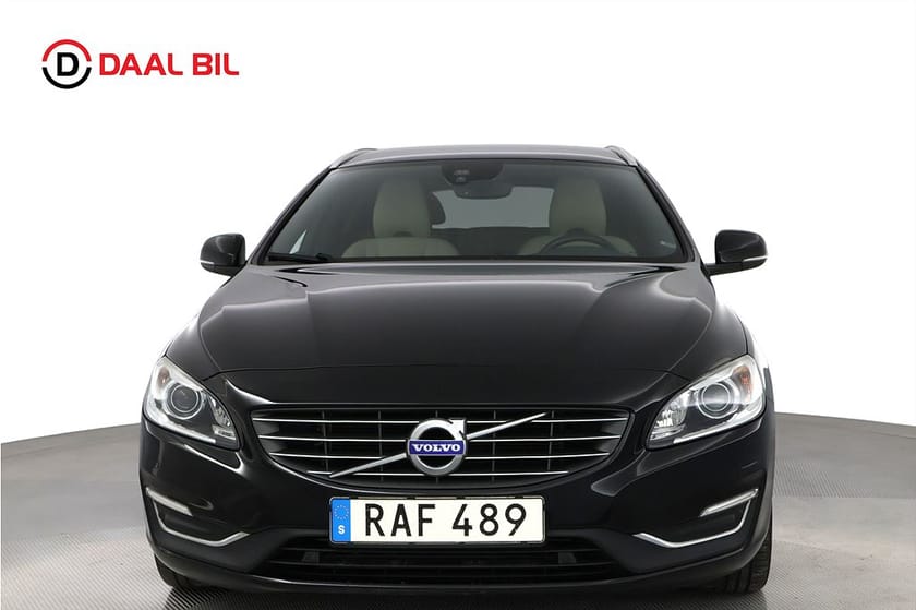 Bild 2 av Volvo V60 D4 AWD 190HK SUMMUM DRAG NAVI HIGH PERFORMANCE LÄDER