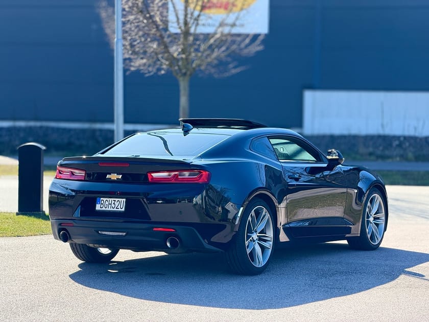 Bild 5 av Chevrolet Camaro 2.0 T Hydra-Matic Taklucka B-Kamera Navi Skinn Bose