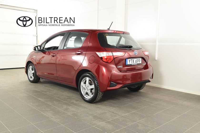 Bild 3 av Toyota Yaris Hybrid 1,5 Elhybrid Active Motorvärmare V-hjul