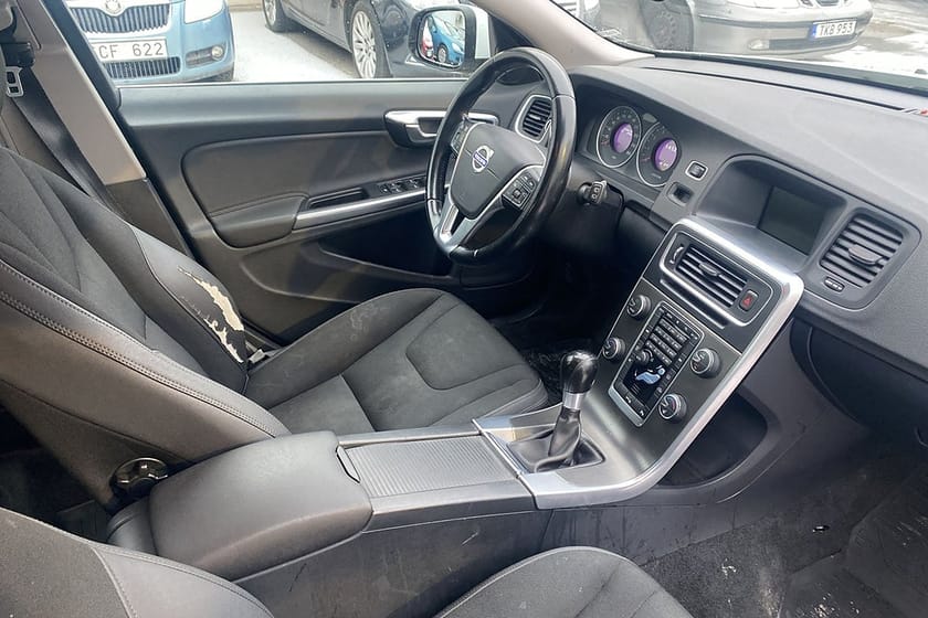 Bild 5 av Volvo V60 T3 Momentum Drag K-Rem bytt