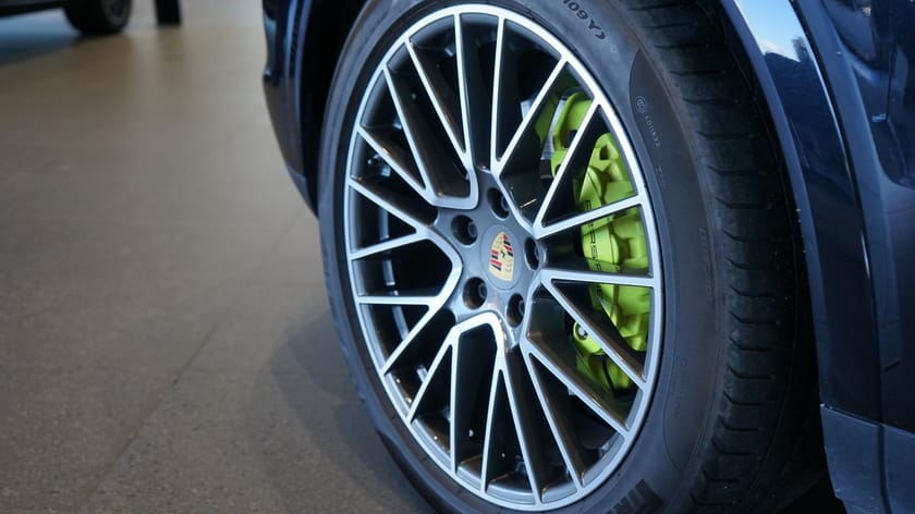 Bild 4 av Porsche Cayenne E-Hybrid 