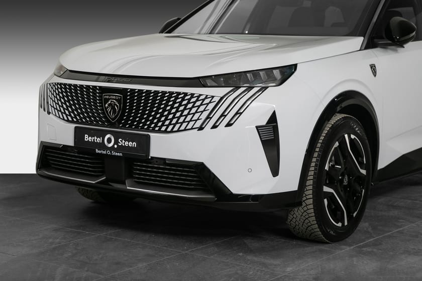 Bilde 2 av Peugeot E-5008 73 kWh GT | 7 S | Krok | ACC | Skinn | Matrix LED
