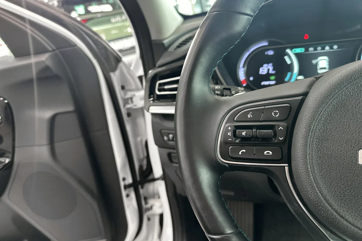 picture of a car