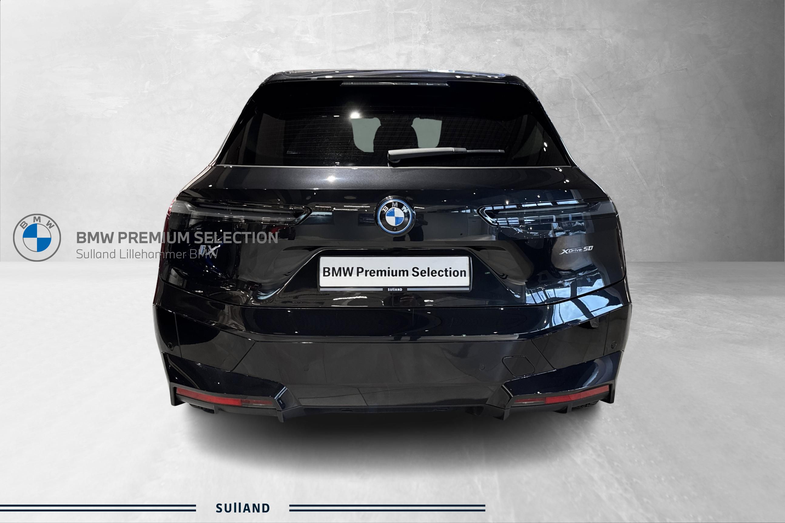 Thumnail bilde 3 av BMW iX xDrive50