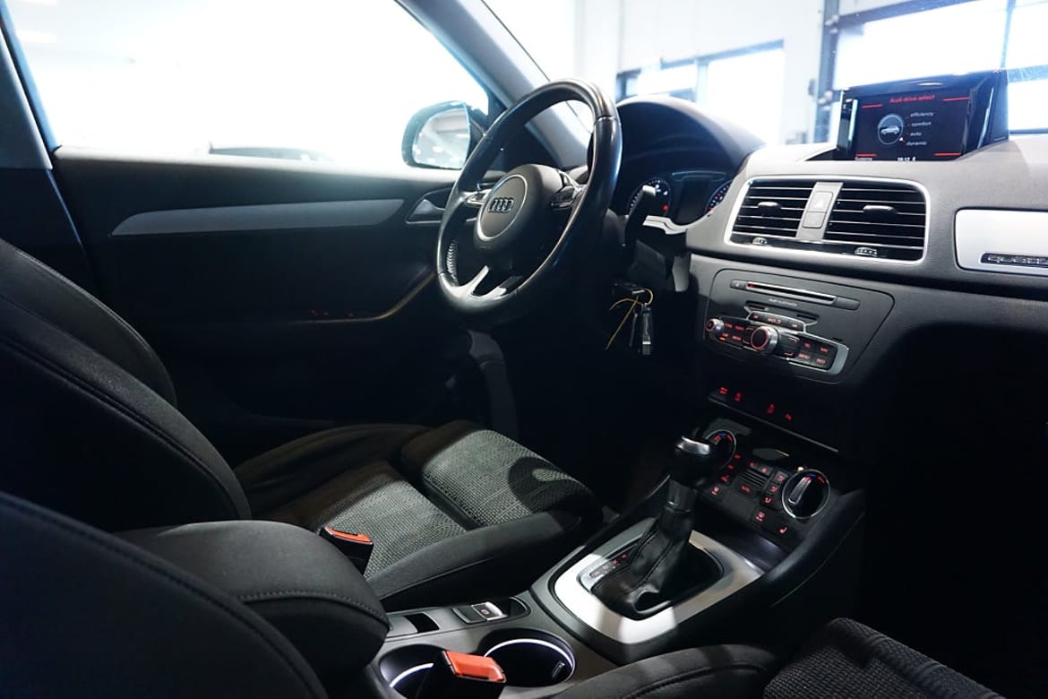 Audi Q3 2018 - miniatyr 14