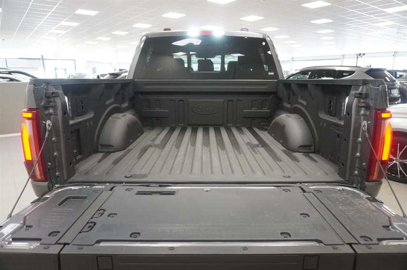 Bild 5 av Ford F-150 SuperCrew Lariat Black Edition 5.0l V8 406 hk Aut
