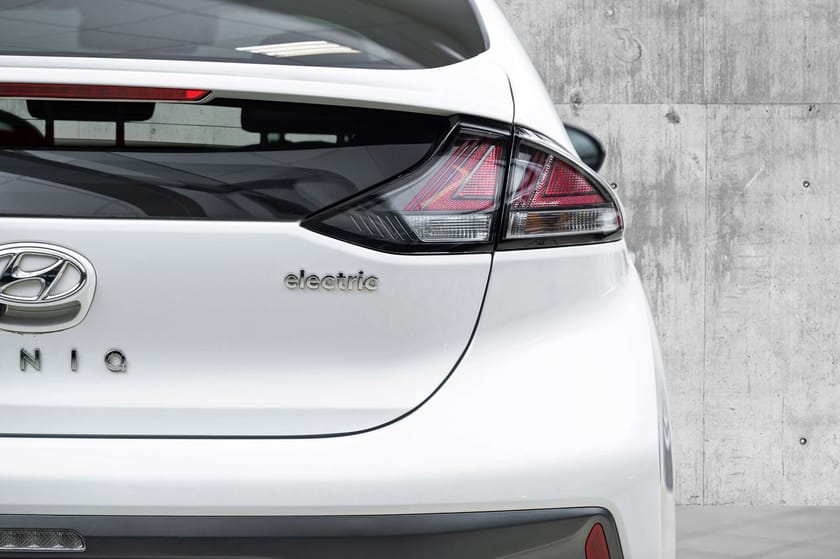 Bilde 4 av Hyundai Ioniq Electric Premium Vent.seter/Infinity/ACC/Ryggekamera/Skinn/Navi