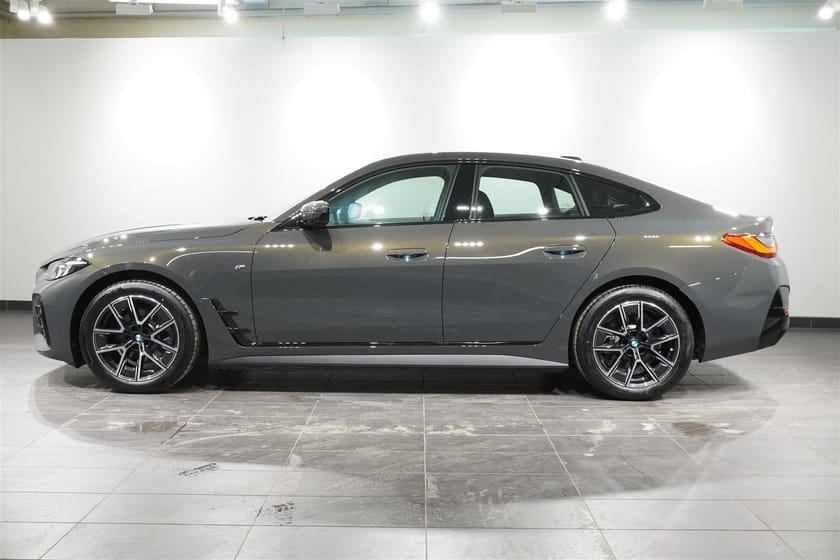 Bild 3 av BMW i4 eDrive40 Gran Coupé M Sport Business Ed Drag Aktiv Fartpilot