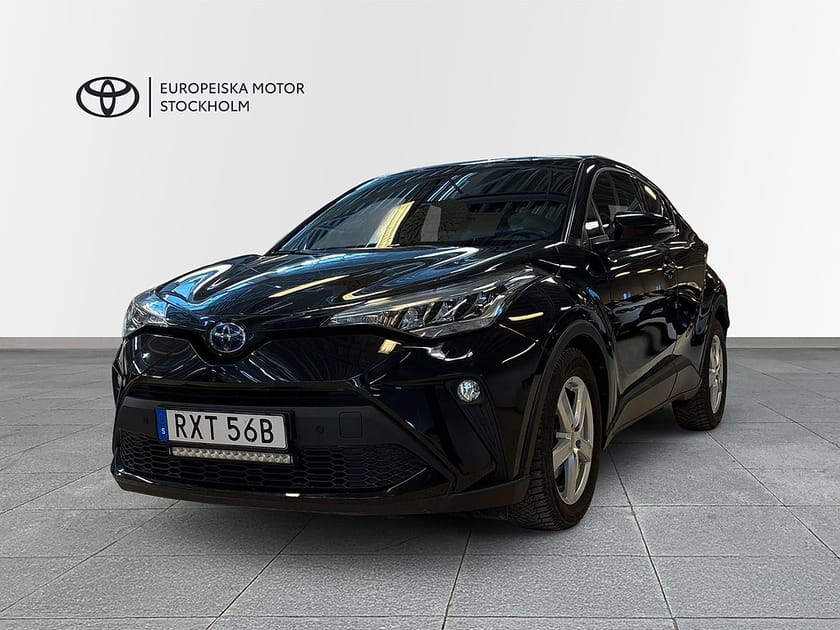 Bild 1 av Toyota C-HR Hybrid 1,8 CVT X-Edition Vinterhjul Ledljusramp