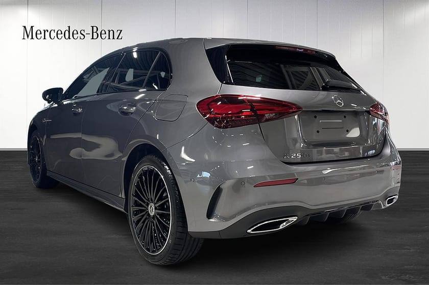 Bild 3 av Mercedes-Benz A 250 e AMG Advanced Edition Nightpackage