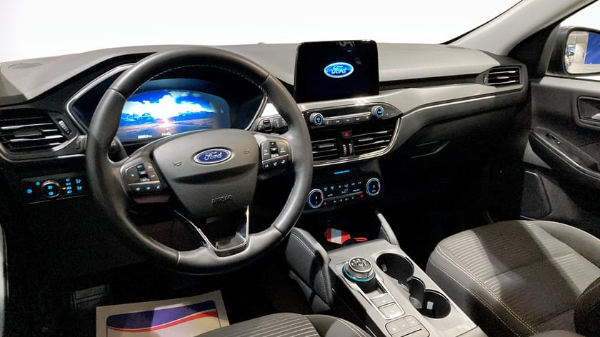 Bild 4 av Ford Kuga Plug-In Hybrid 2.5 225hk Titanium 3795kr/mån Privatleasing