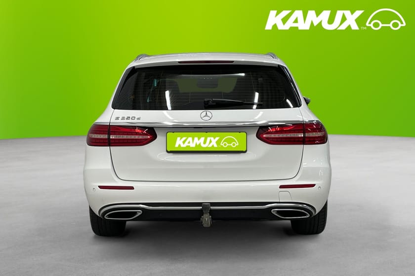 Bild 5 av Mercedes-Benz E 220 T d Avantgarde Ambient Kamera Drag