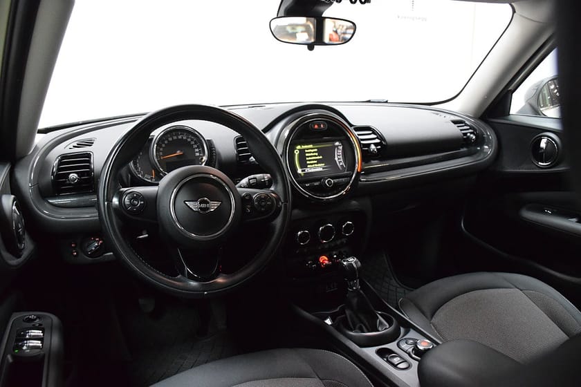 Bild 5 av MINI Cooper Clubman Connected / Farthållare / Nyservad
