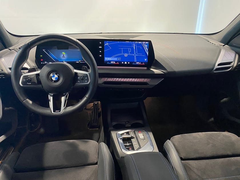 Bild 3 av BMW 120 4,95% ränta M-Sport Paket Rattvärme