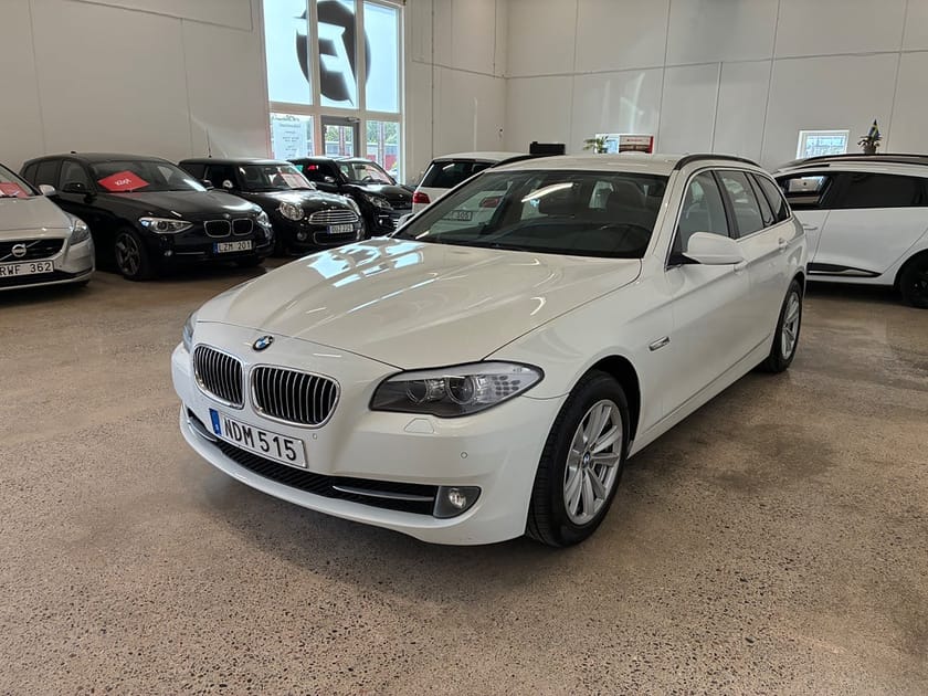Bild 5 av BMW 520d Touring Drag M-Värmare Sommar och Vinterdäck Nyservad