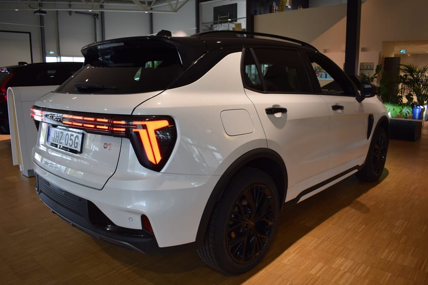 Bild 4 av Lynk & Co 01 PHEV More