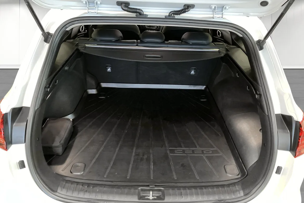 picture of a car