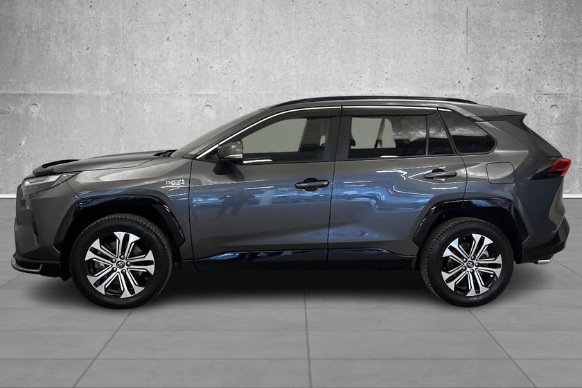 Bilde 2 av Toyota RAV4 Plug-in Hybrid 2.5 Active Tech/4x4/WLTP 75 km/krok/led-bar/