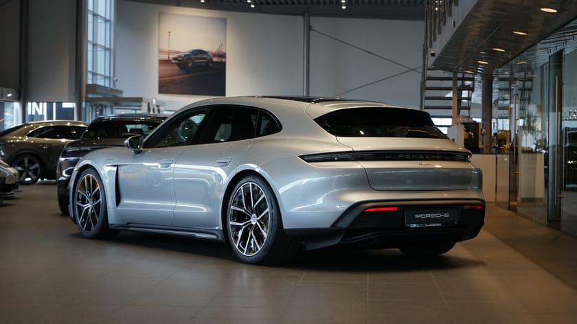 Bild 2 av Porsche Taycan Sport Turismo 