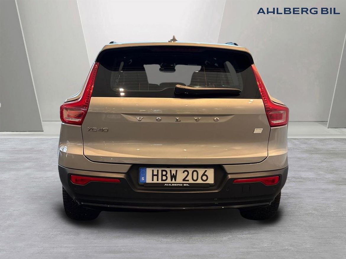 Volvo XC40 2023 - miniatyr 4